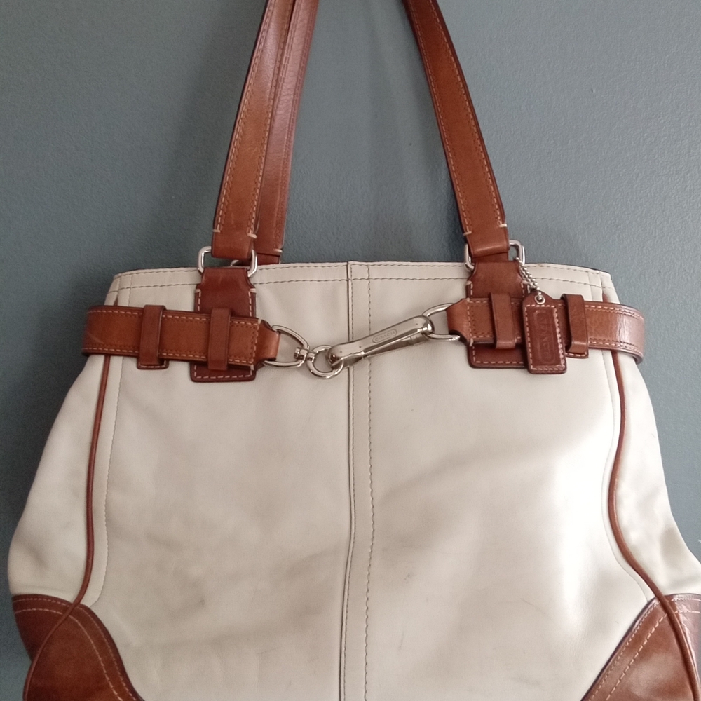 Coach Leather Tote‎ Bag Cream Brown Buckle Closure Shoulder Bag